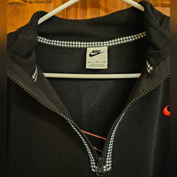 Nike Black and Orange 1/4 Zip Sweatshirt - Picture 3 of 4